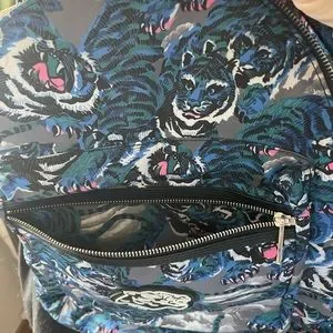 Kenzo Paris Tiger knapsack. New unused.mult zipper compartments. Black Kenzo Paris  main image 3